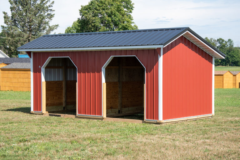 deluxe horse barn