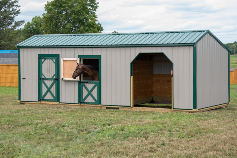 horse & tack barn