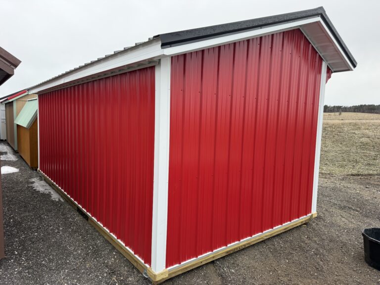 10 x 20 Deluxe horse barn
