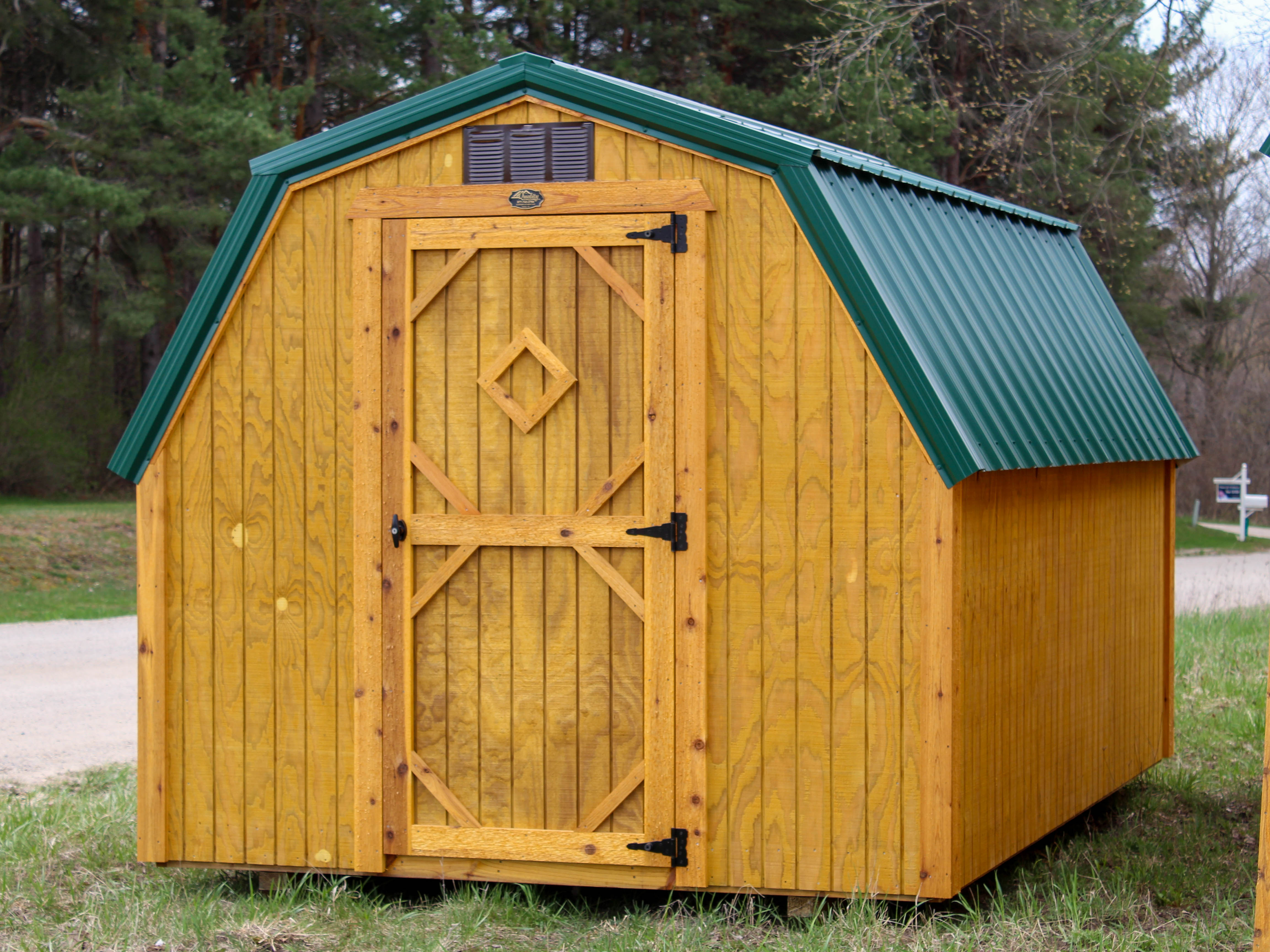 quality small mini barn